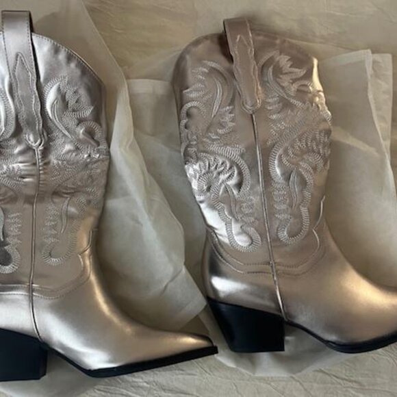 NWT 12th Tribe Metallic Cowboy Boots - Picture 6 of 9